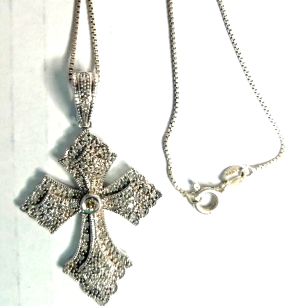 Sterling Silver 925 Affinity Champagne Center / White Diamond Cross Necklace 18"